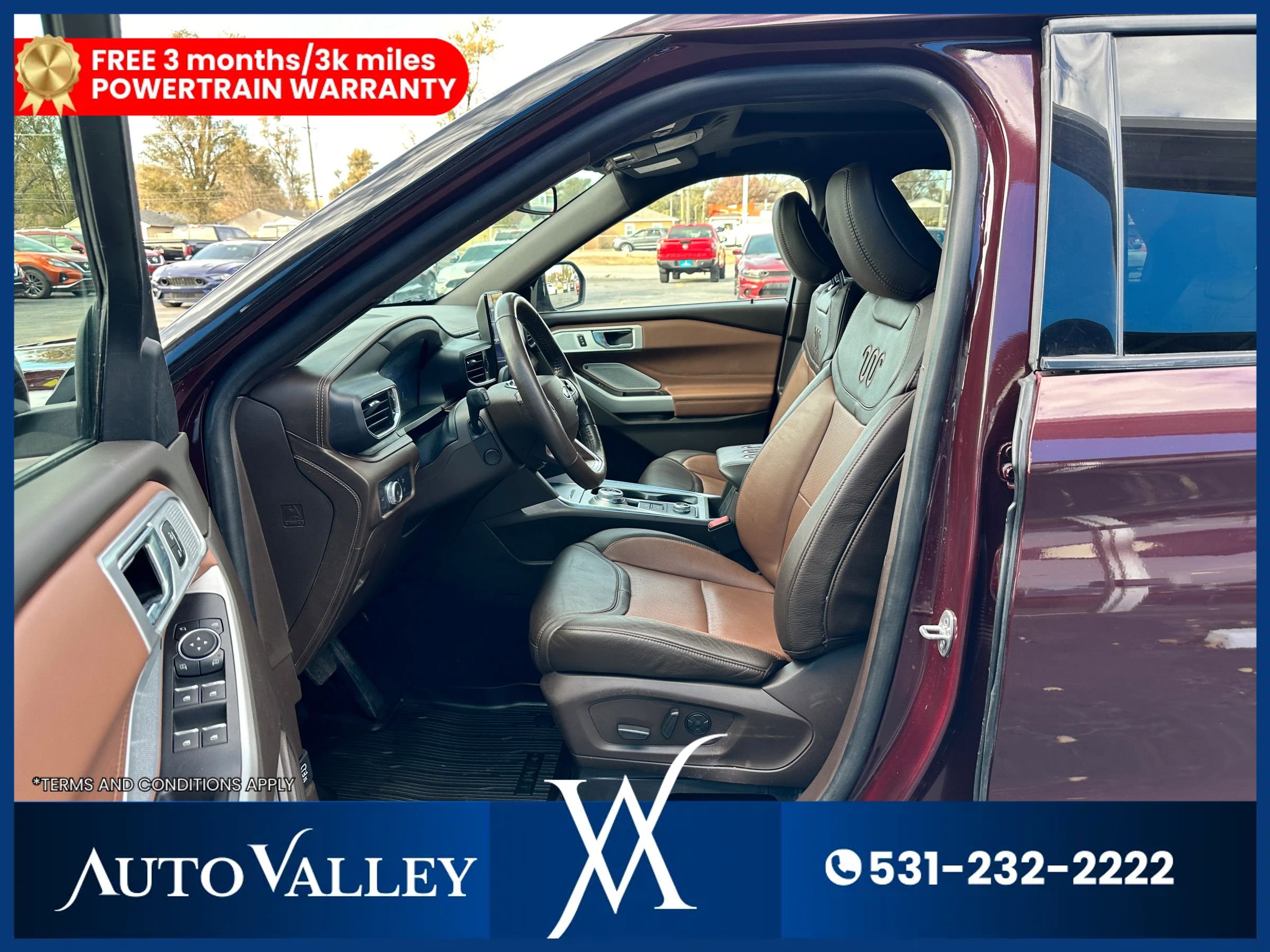 Used 2022 Ford Explorer King Ranch w/ Premium Technology Package image 19