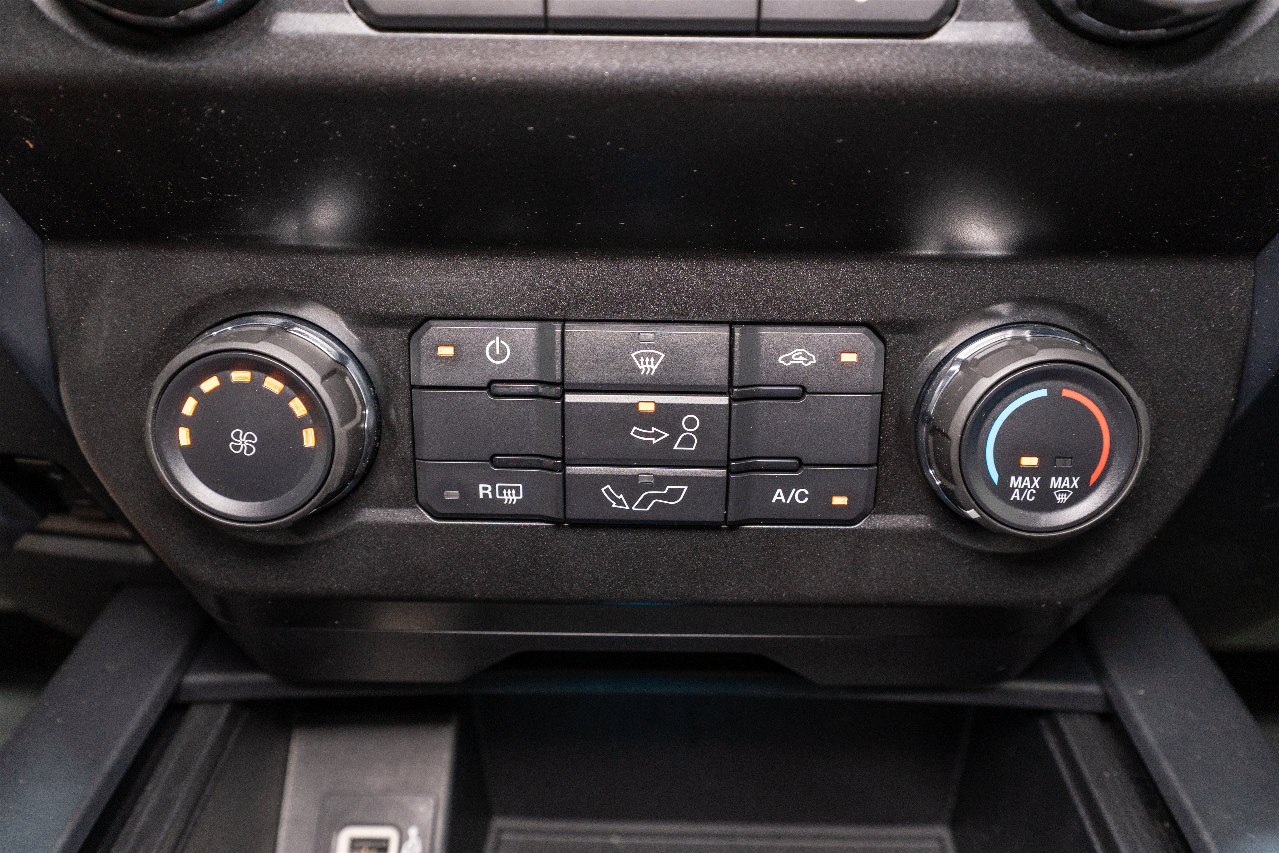 Used 2019 Ford F150 XL w/ Equipment Group 101A Mid AWD/4WD image 19