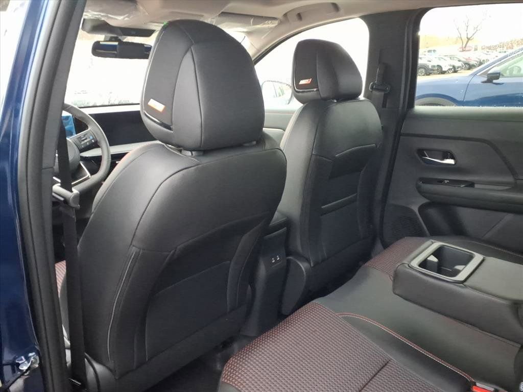 New 2026 Nissan Kicks SR image 28