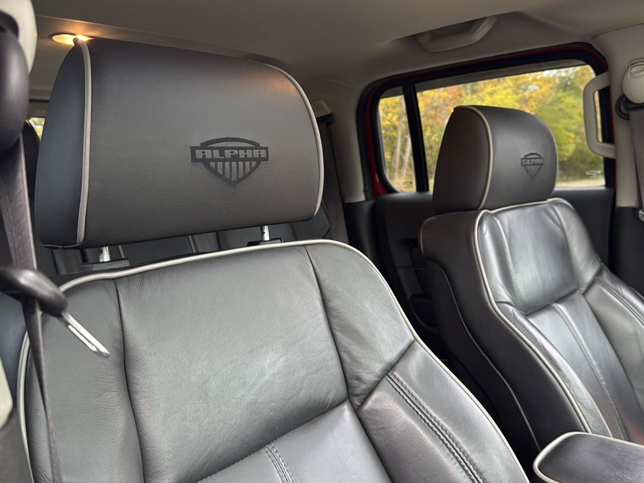 Used 2009 HUMMER H3 Alpha AWD/4WD image 30