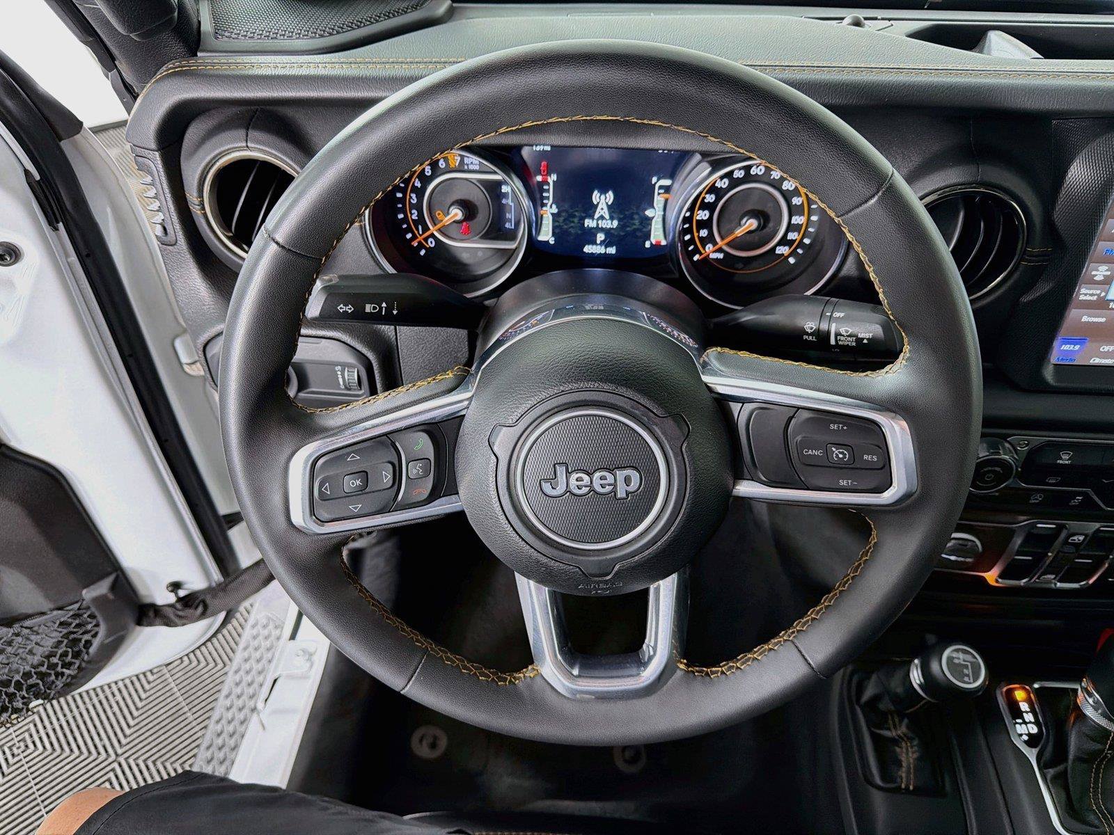Used 2023 Jeep Gladiator Overland AWD/4WD image 3