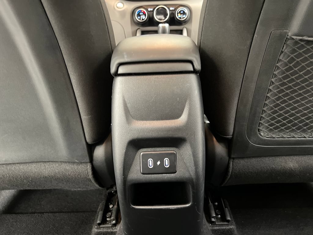 Used 2025 Hyundai Venue SEL FWD image 26