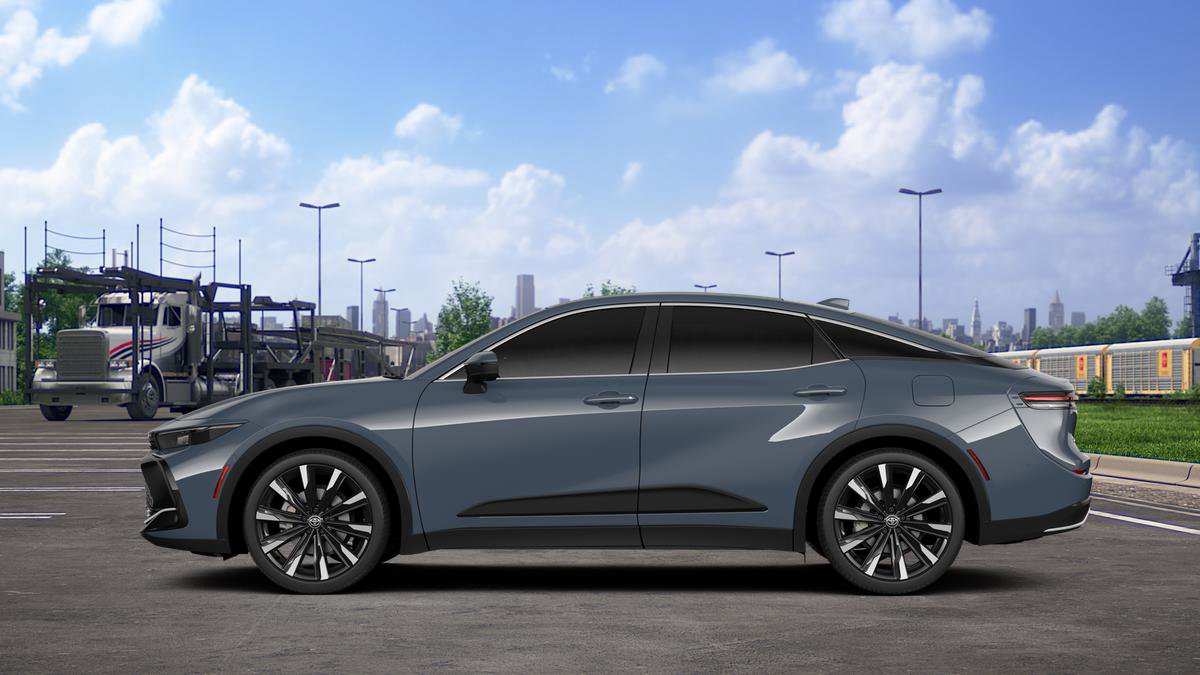 New 2026 Toyota Crown Platinum image 4