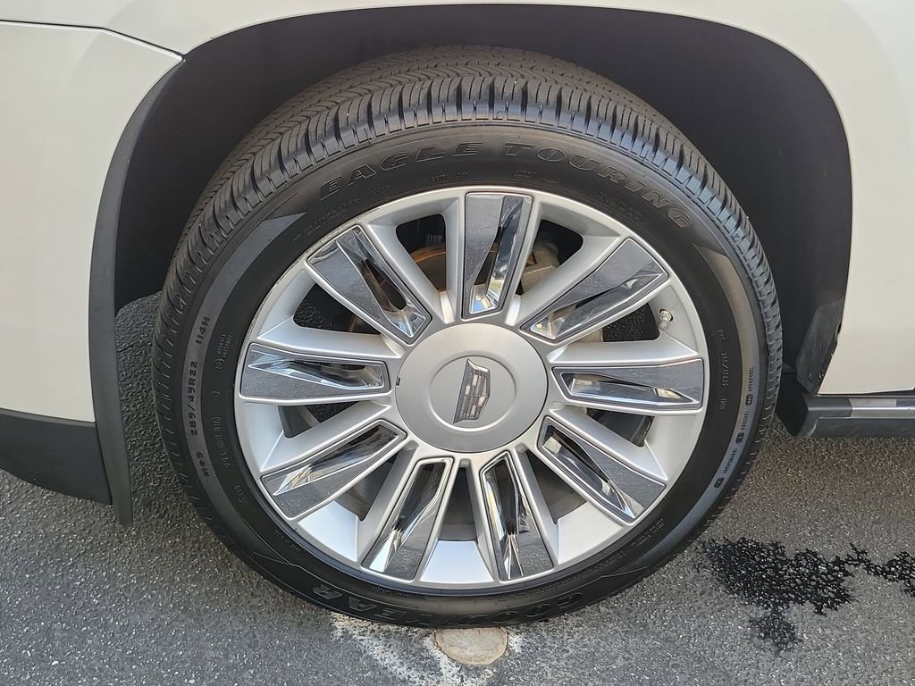 Used 2018 Cadillac Escalade Platinum image 34