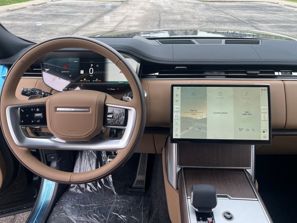 New 2026 Land Rover Range Rover Long Wheelbase SE image 12