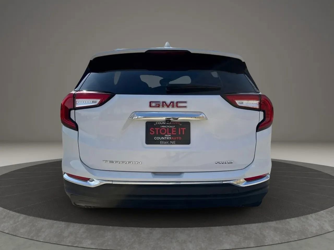 Used 2022 GMC Terrain SLT image 4