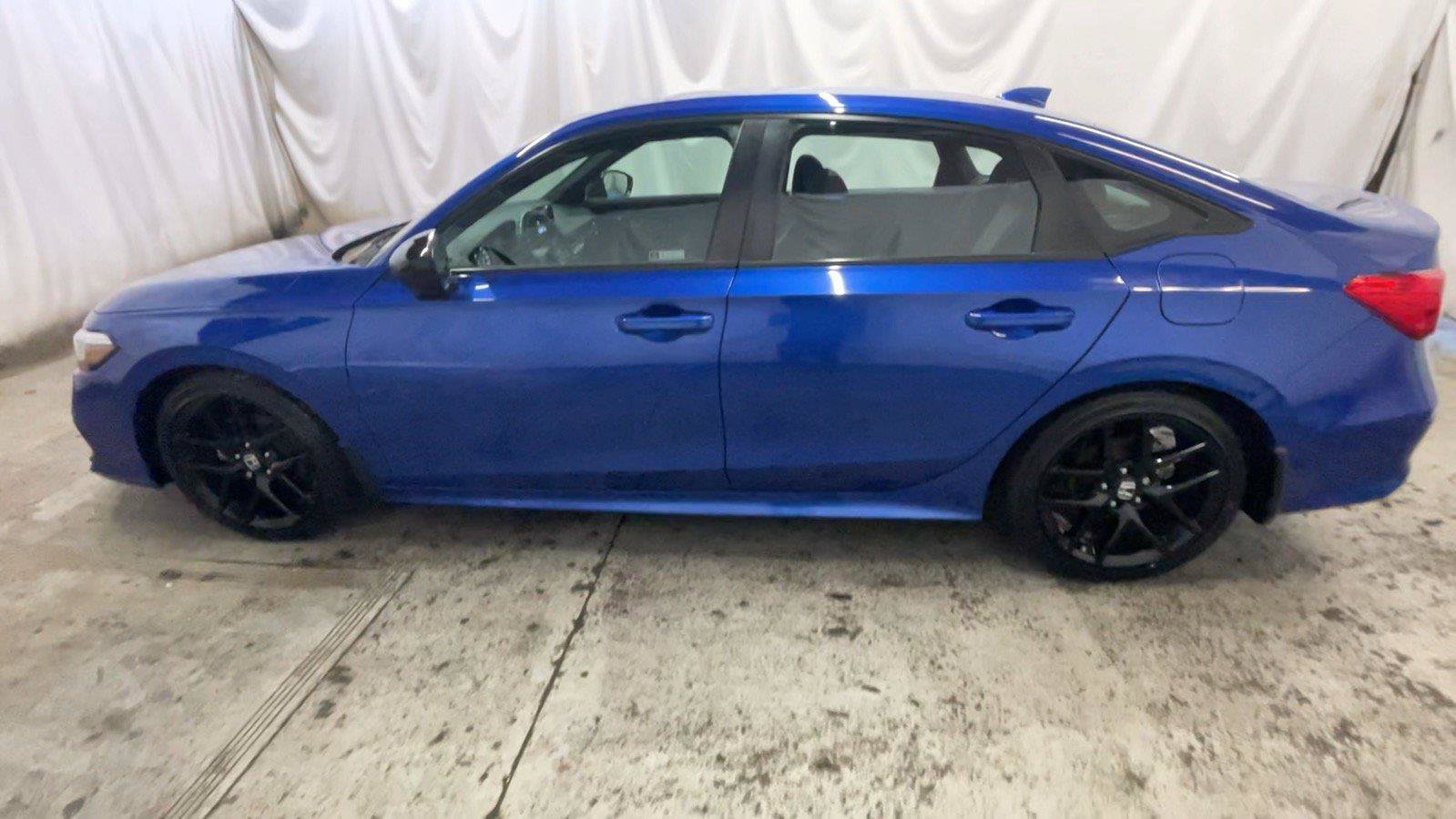 Used 2024 Honda Civic Sport image 13