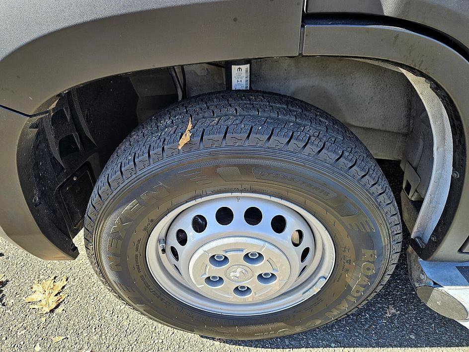 Used 2023 RAM ProMaster 2500 image 15