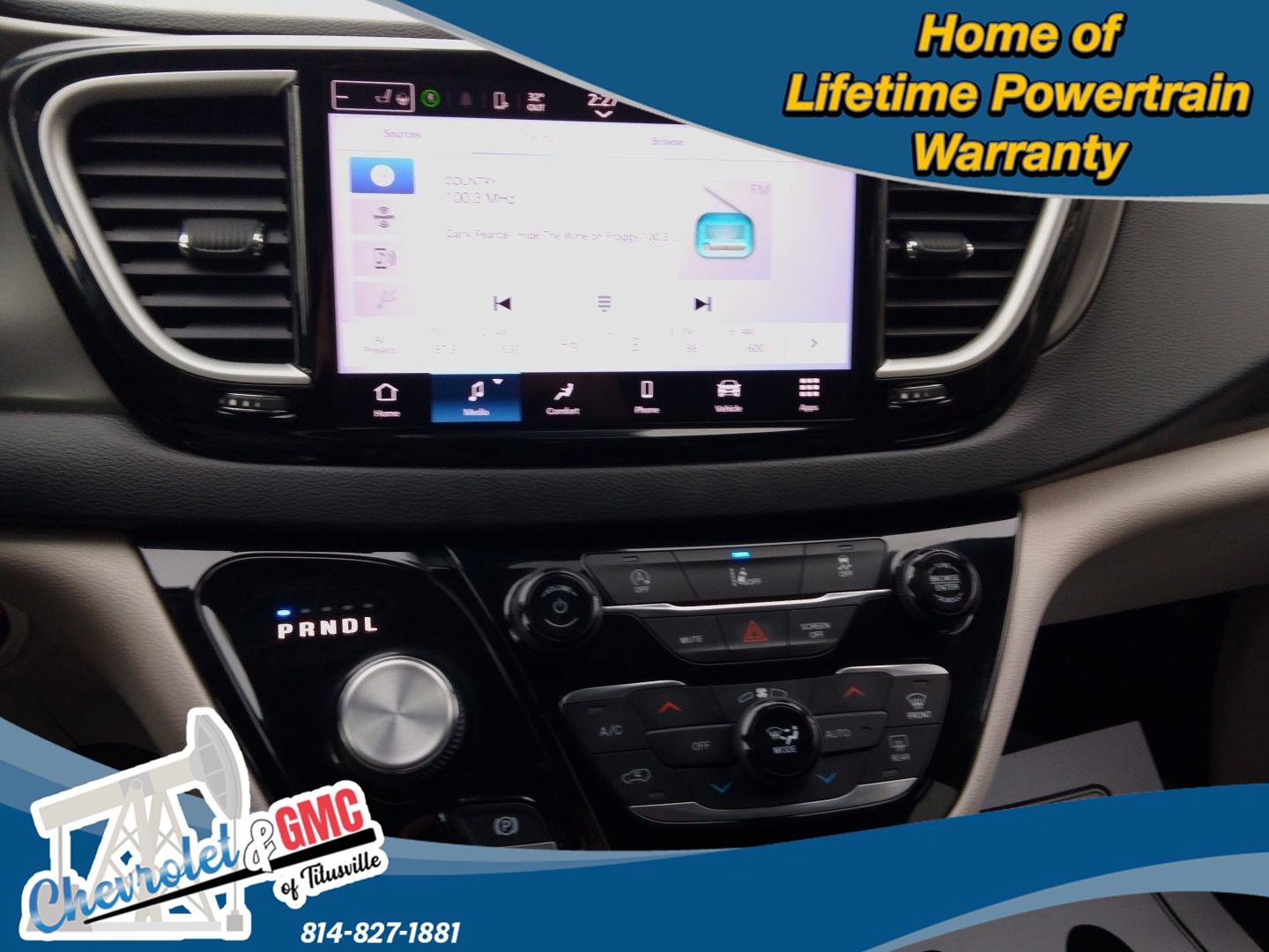 Used 2022 Chrysler Pacifica Touring-L image 22