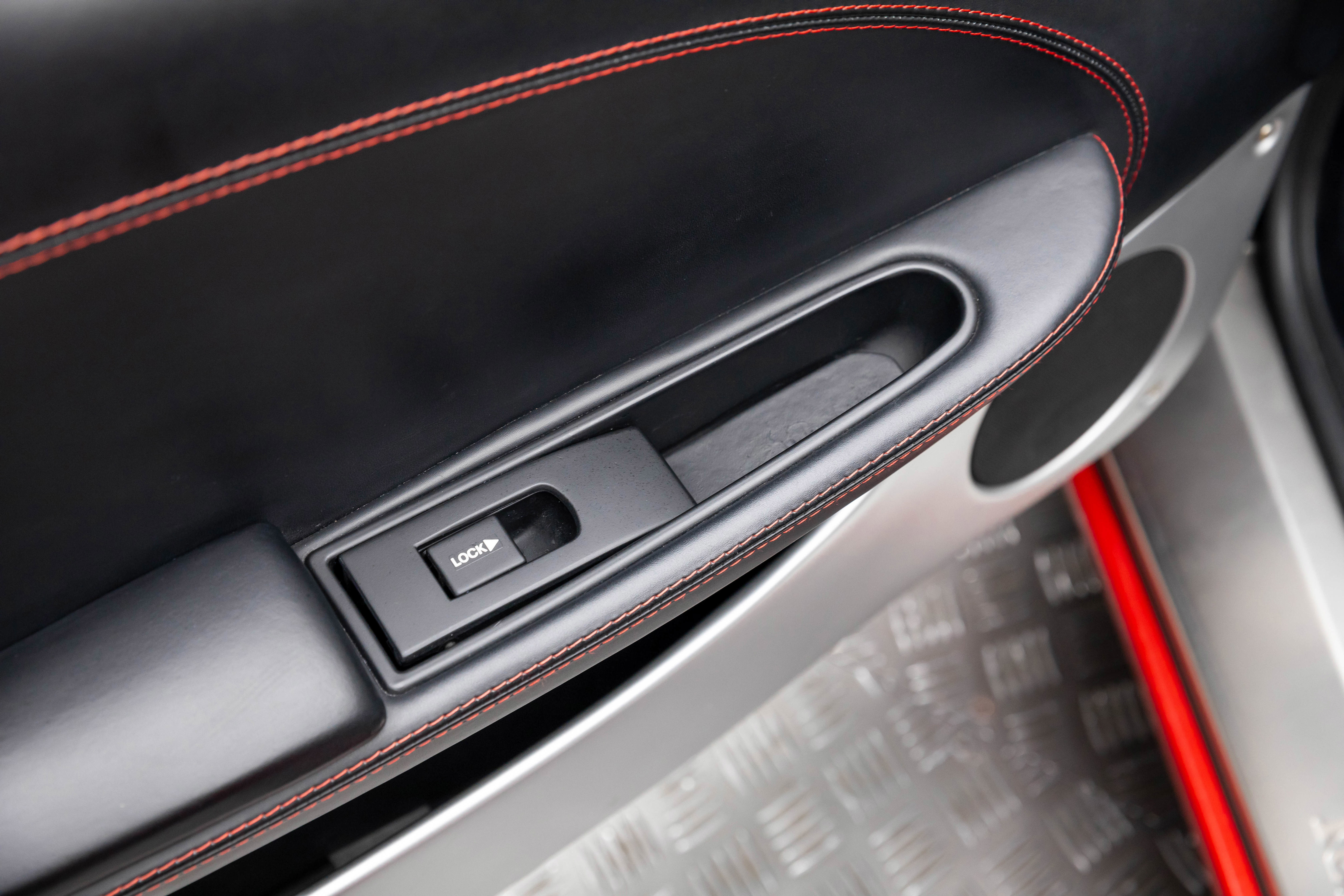 Used 2004 Ferrari 360 Spider image 13