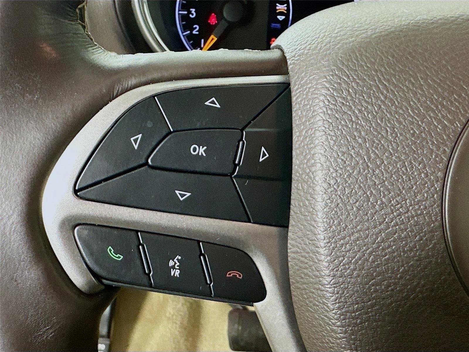 Used 2021 Jeep Grand Cherokee Overland image 13