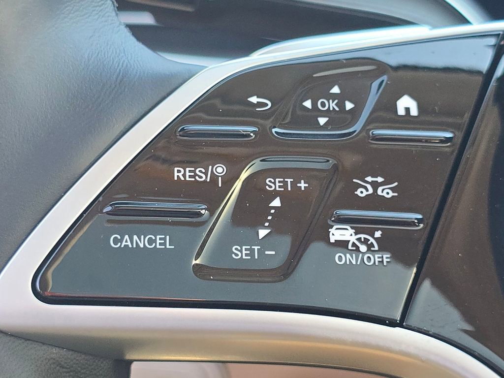 New 2026 Mercedes-Benz GLS 450 4MATIC image 38