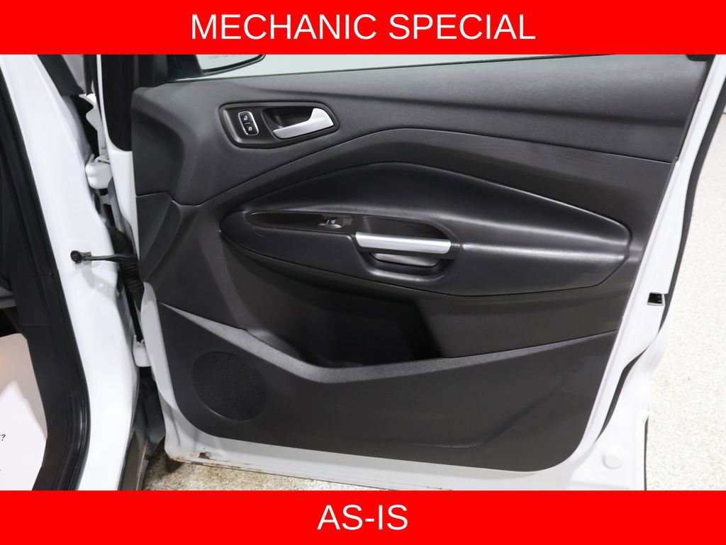 Used 2019 Ford Escape SE image 25