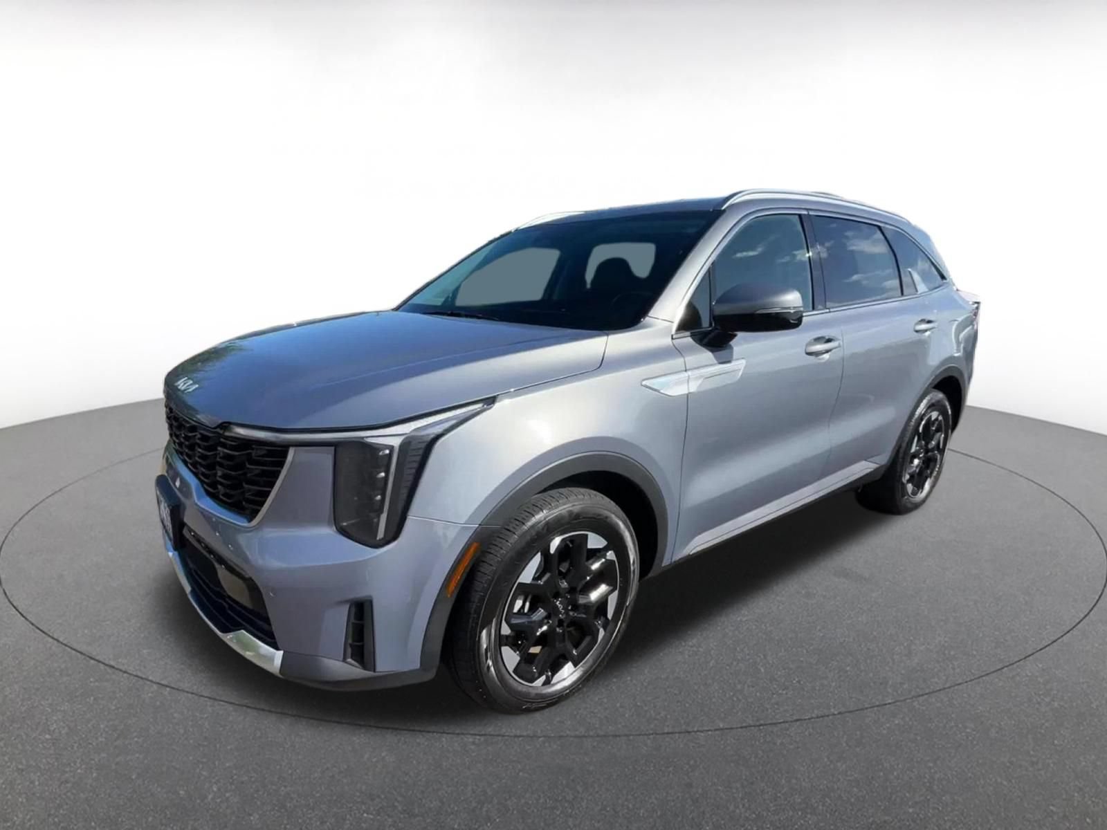Used 2024 Kia Sorento S FWD image 7