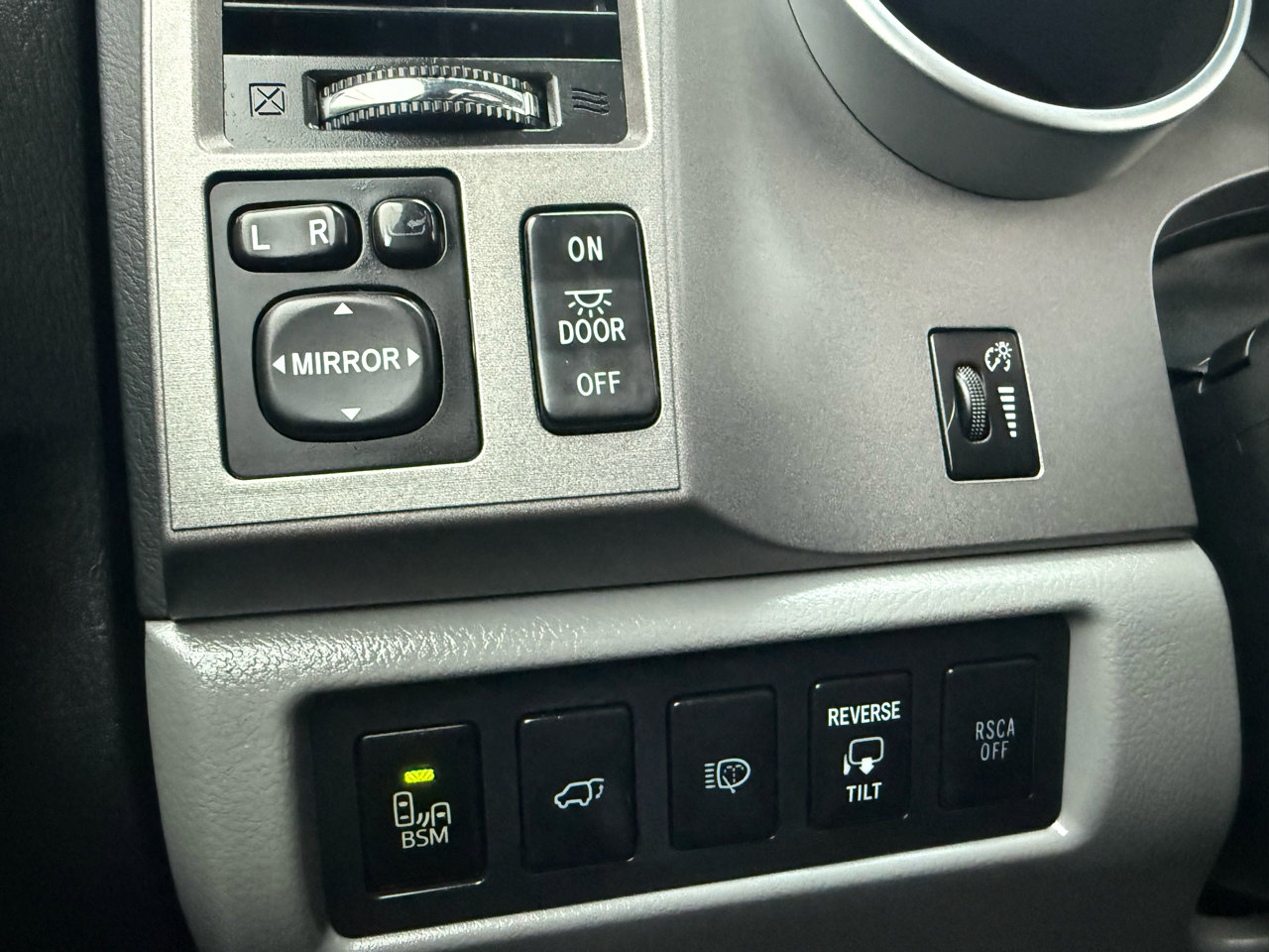 Used 2012 Toyota Sequoia Platinum image 43