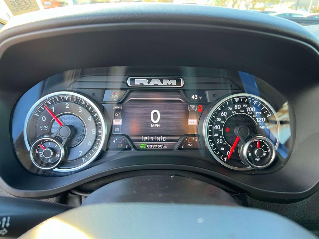 Used 2022 RAM 1500 Big Horn image 24