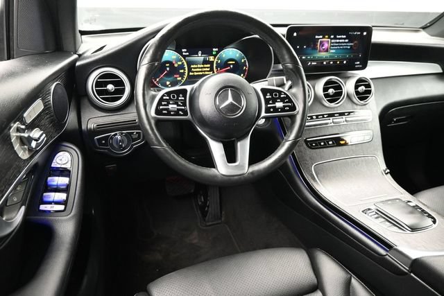 Used 2021 Mercedes-Benz GLC 300 4MATIC w/ Premium Package image 14