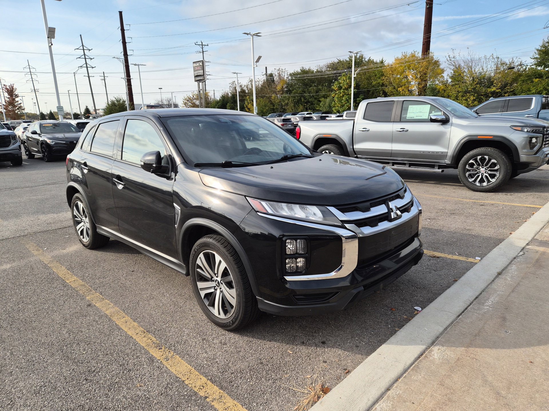 Used 2024 Mitsubishi Outlander Sport AWD image 3