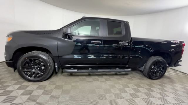 Used 2023 Chevrolet Silverado 1500 Custom w/ Rally Edition AWD/4WD image 7