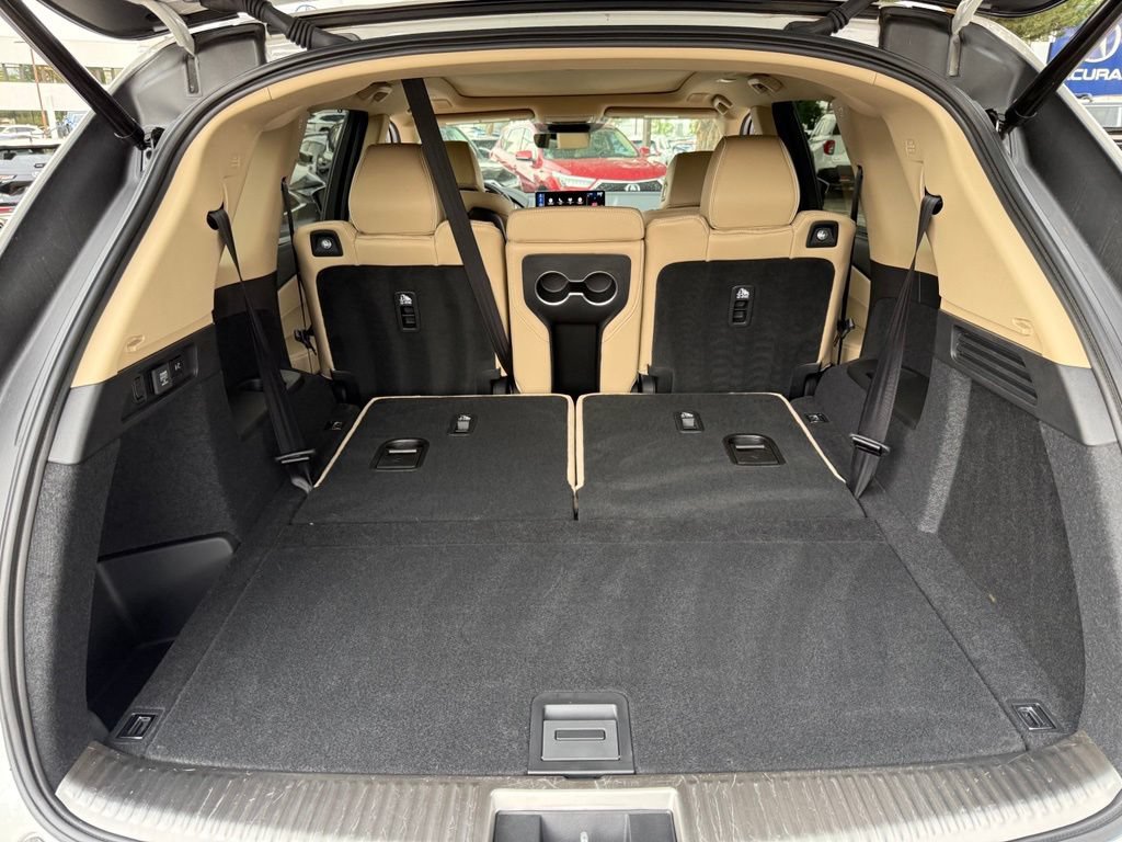 Used 2025 Acura MDX w/ Advance Package AWD/4WD image 16