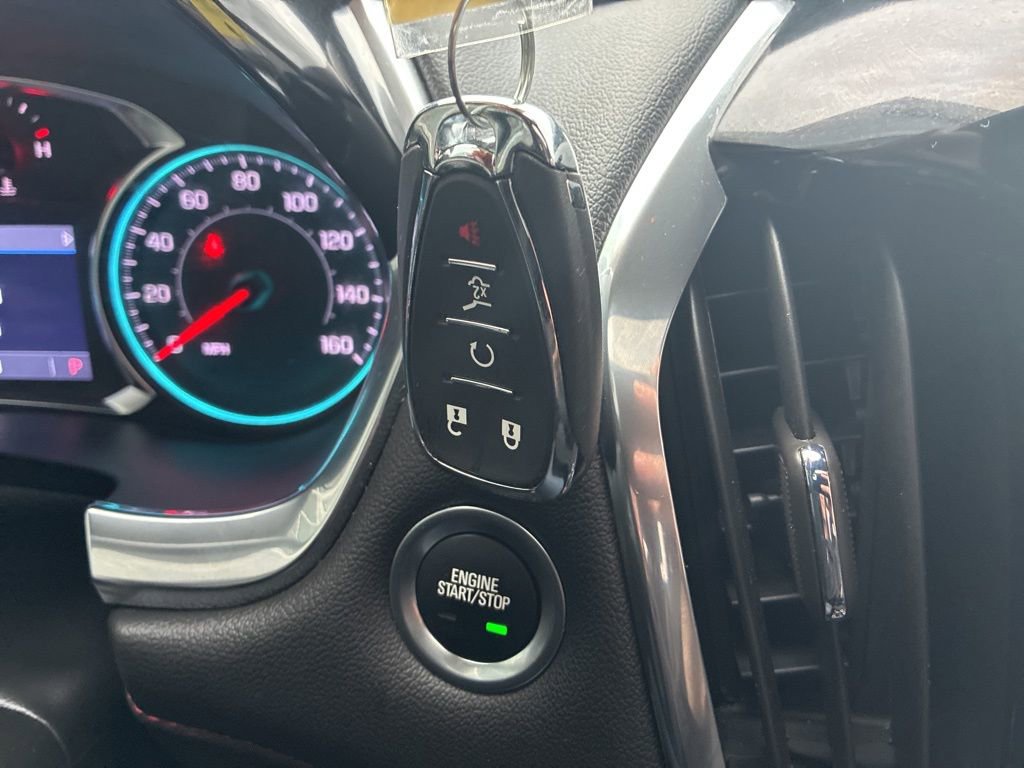 Used 2023 Chevrolet Traverse RS w/ LPO, Floor Liner Package image 31