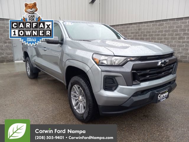 Used 2025 Chevrolet Colorado LT RWD image 1