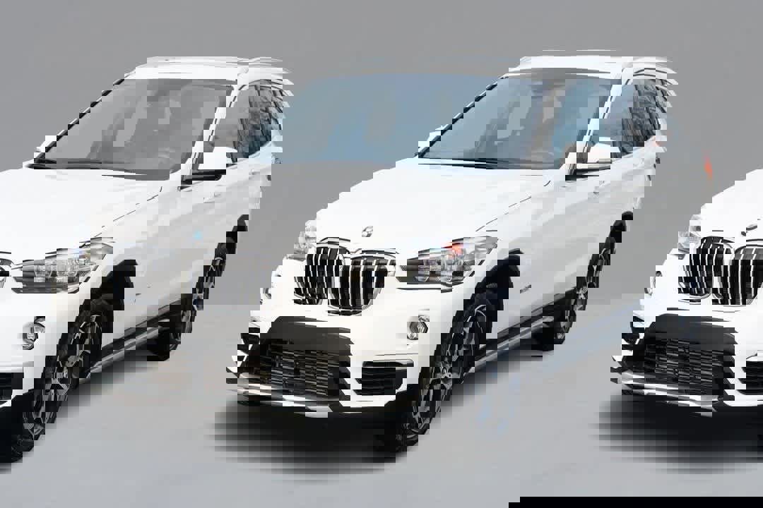 Used 2018 BMW X1 xDrive28i image 1