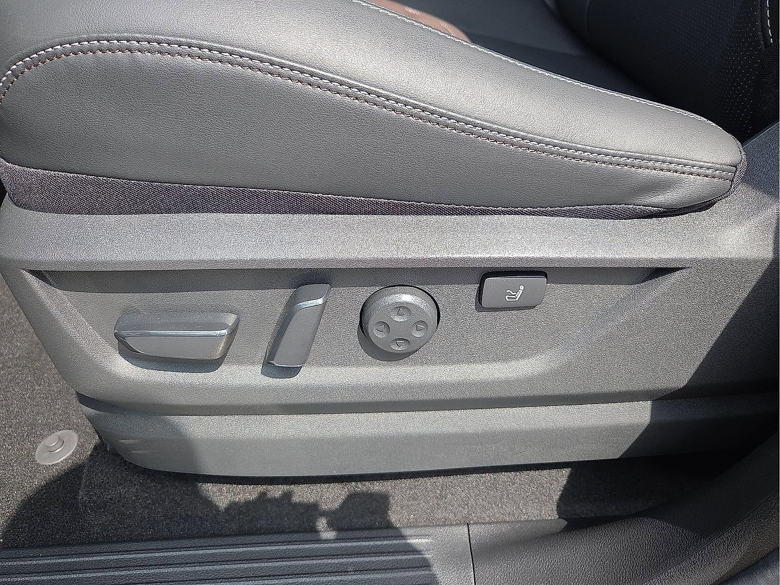 New 2026 Nissan Armada Platinum Reserve image 15