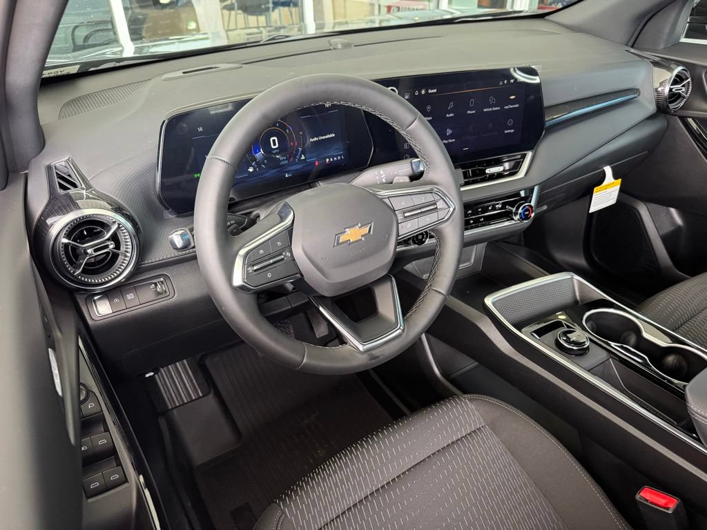 New 2026 Chevrolet Equinox LT FWD image 3