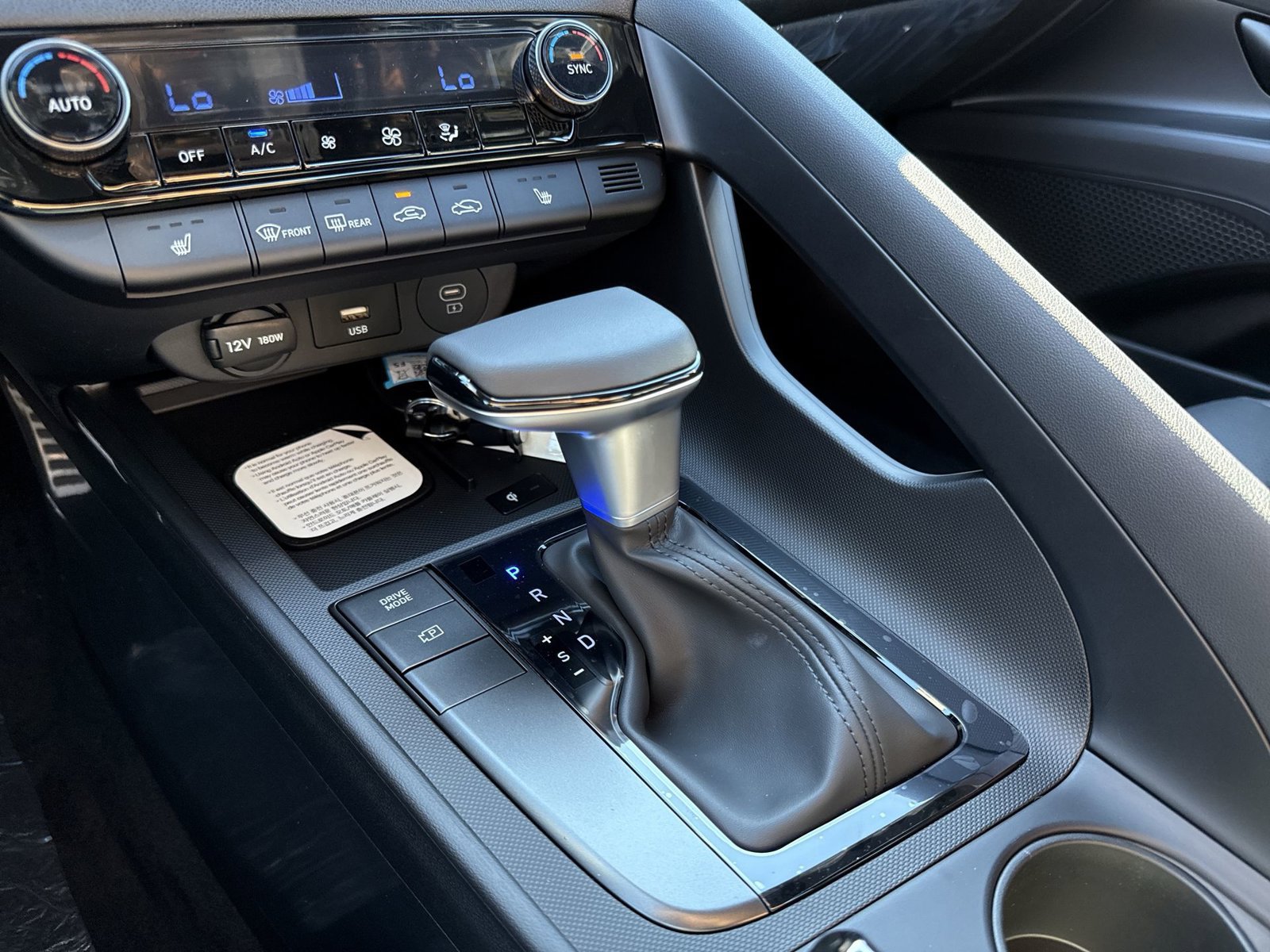 New 2026 Hyundai Elantra SEL Sport FWD image 19