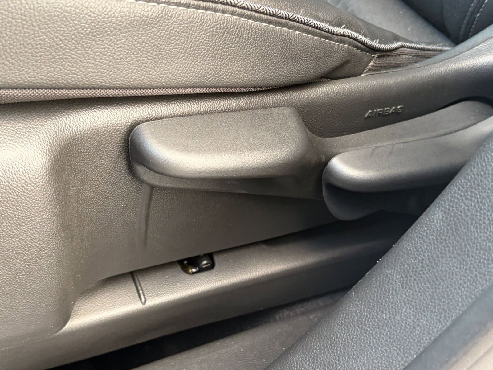 Used 2025 Buick Encore GX Preferred FWD image 22
