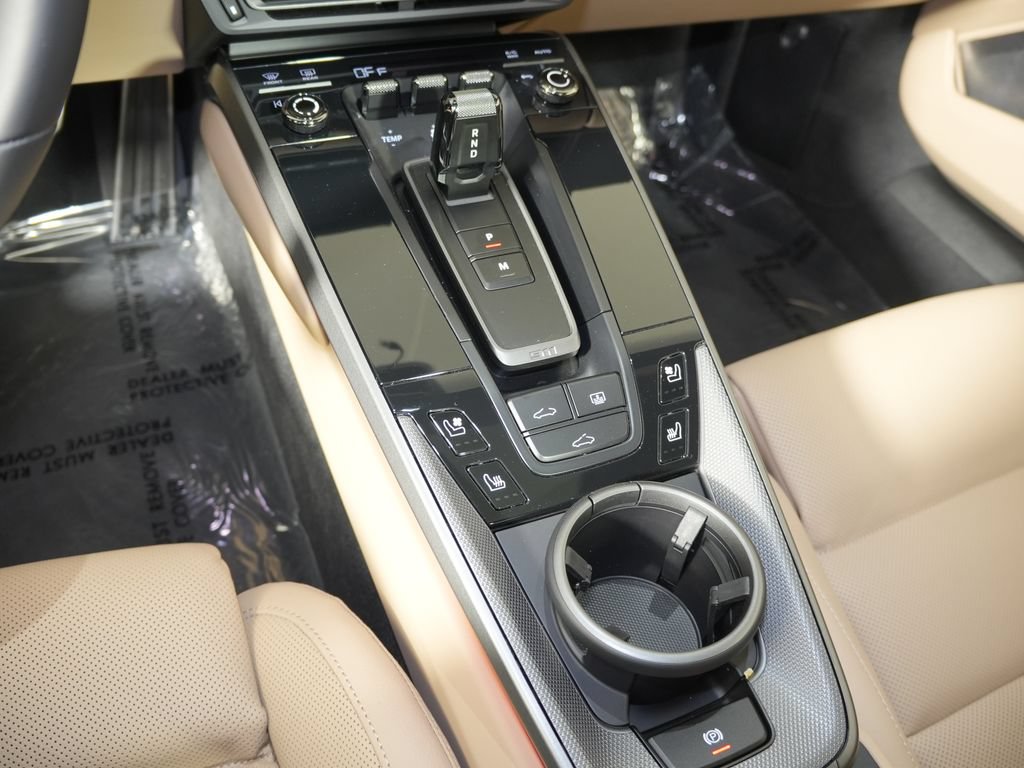 Certified 2024 Porsche 911 Carrera RWD image 36