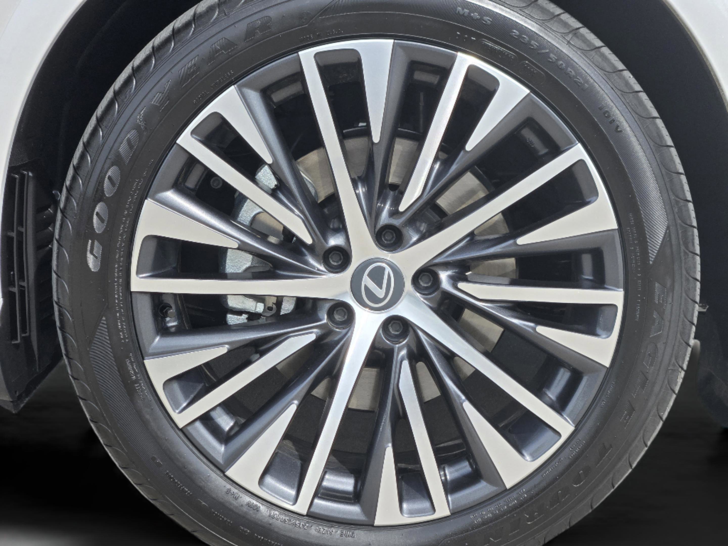 Used 2026 Lexus RX 350 w/ Convenience Package image 41