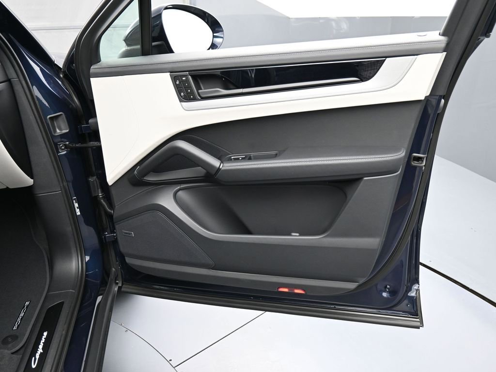 New 2026 Porsche Cayenne Coupe image 29
