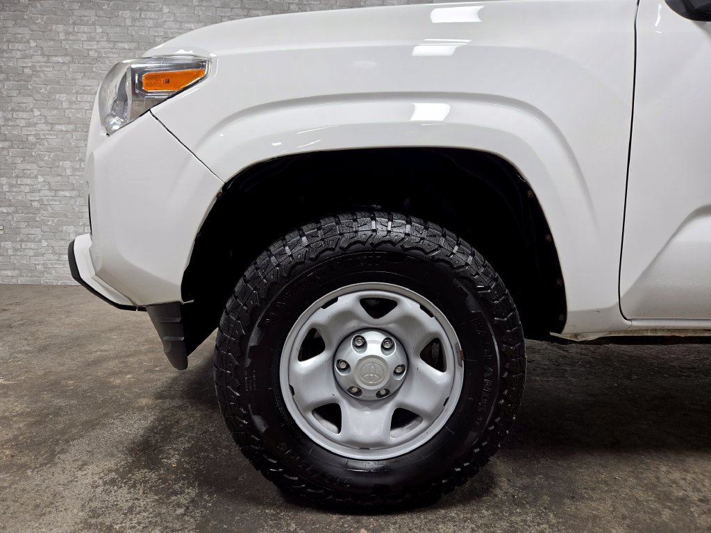 Used 2017 Toyota Tacoma SR RWD image 49