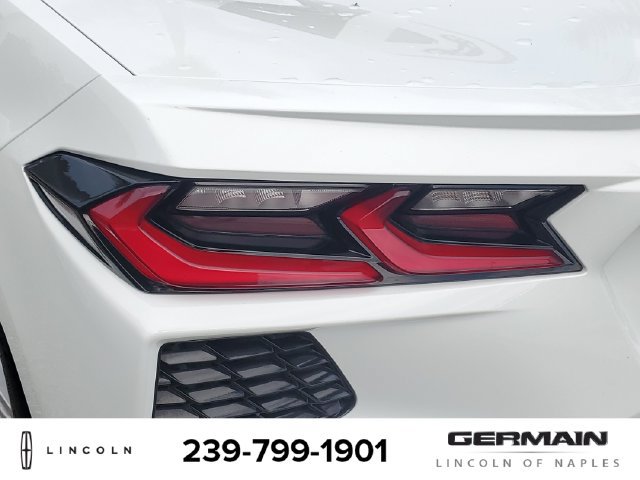 Used 2025 Chevrolet Corvette Stingray Premium Cpe w/ 3LT RWD image 15