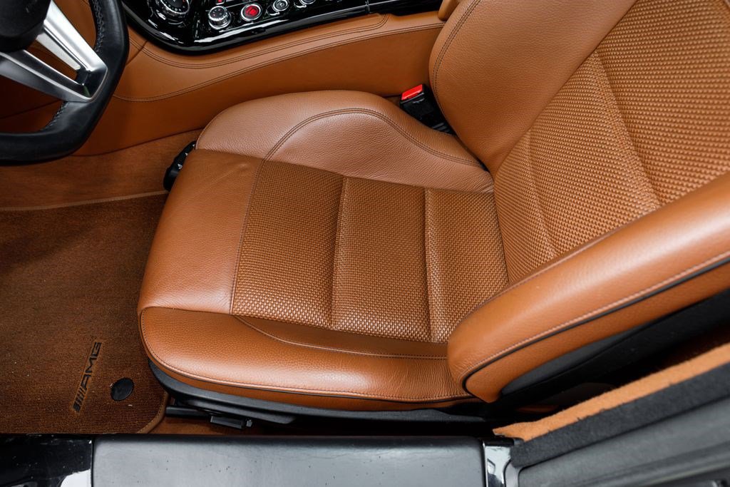 Used 2011 Mercedes-Benz SLS AMG Coupe image 12