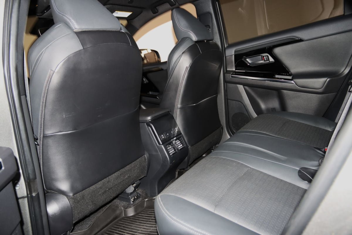 Used 2023 Subaru Solterra AWD image 58