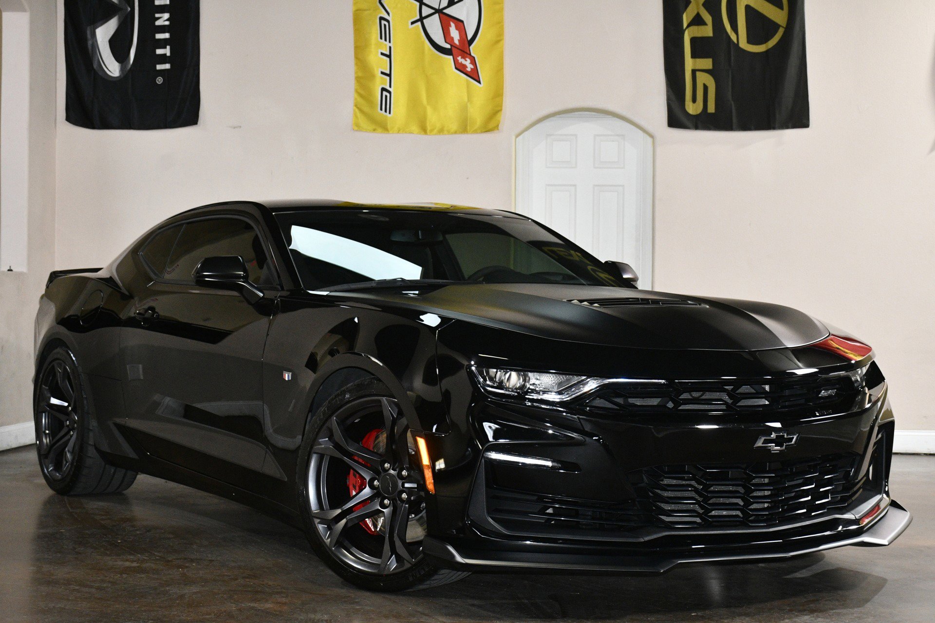 Used 2019 Chevrolet Camaro SS image 3