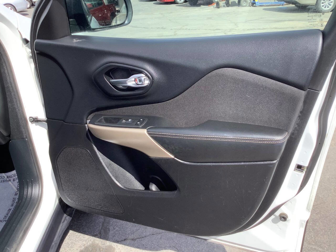 Used 2017 Jeep Cherokee Sport w/ Trailer Tow Group image 38