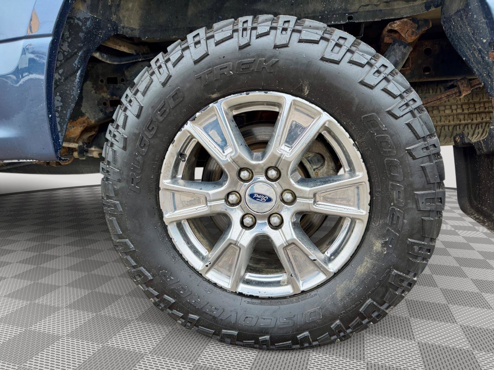 Used 2015 Ford F150 XLT w/ Equipment Group 302A Luxury image 38