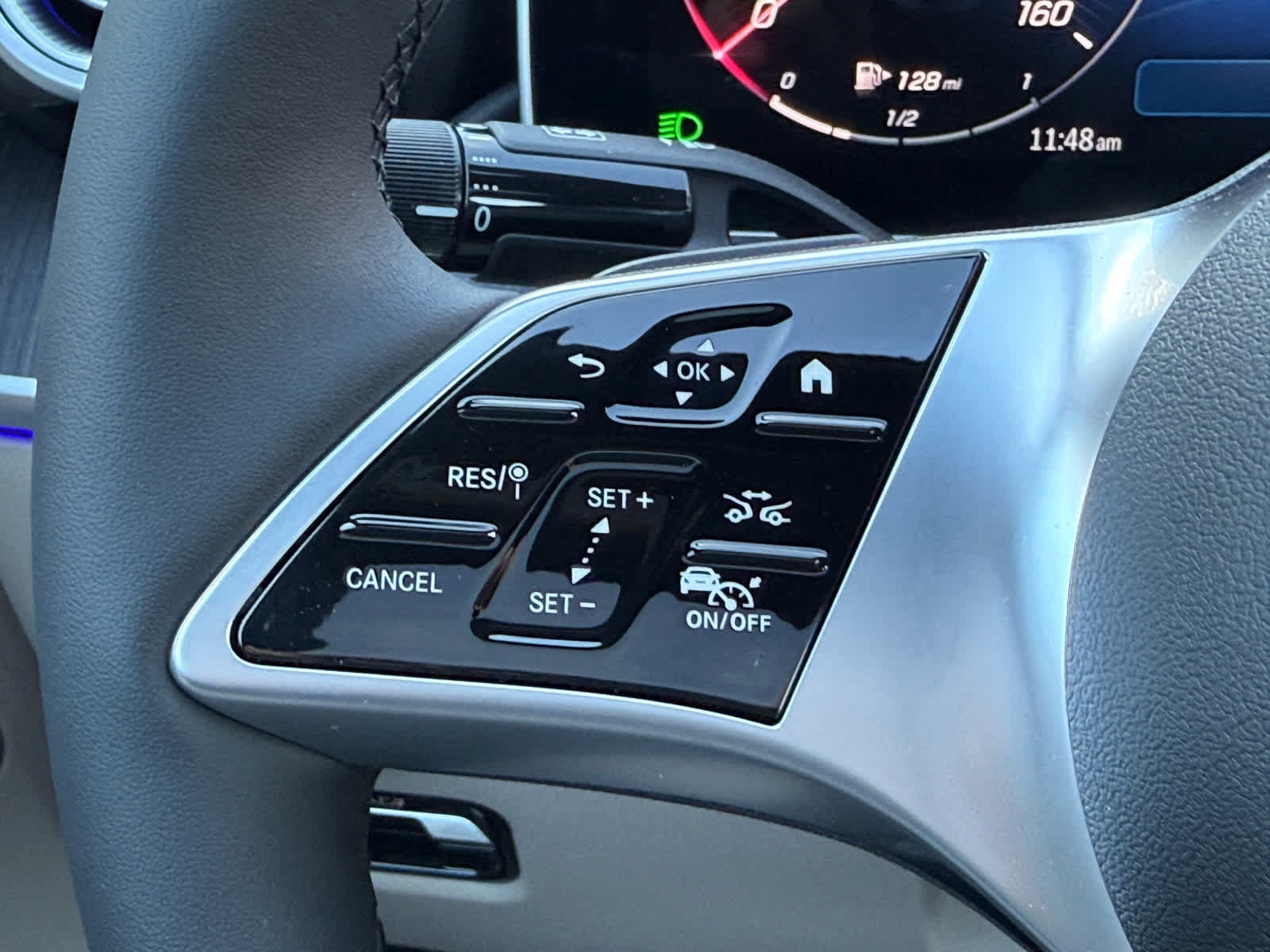 Certified 2026 Mercedes-Benz C 300 4MATIC Sedan image 21