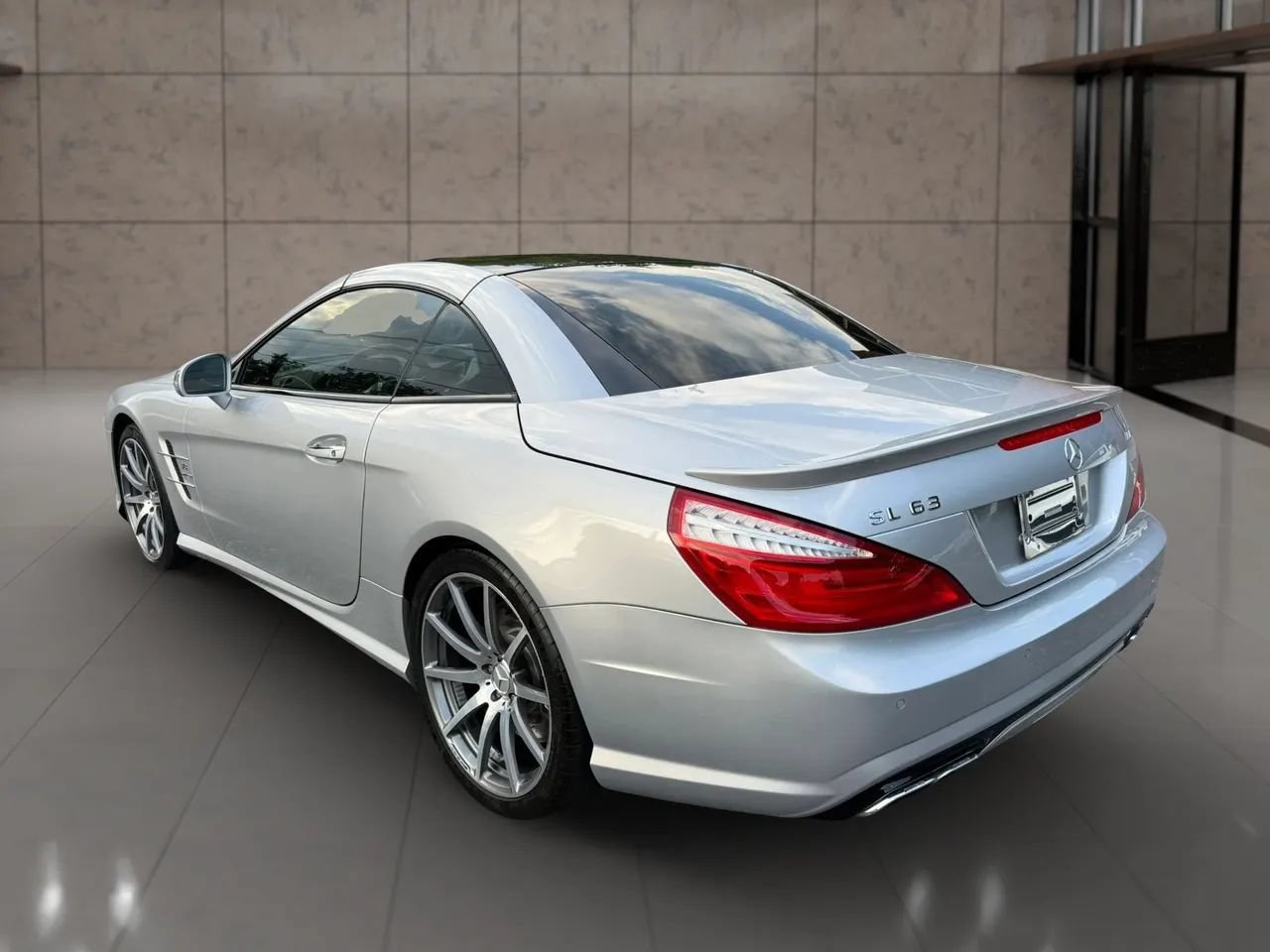 Used 2013 Mercedes-Benz SL 63 AMG w/ Premium Pkg image 5