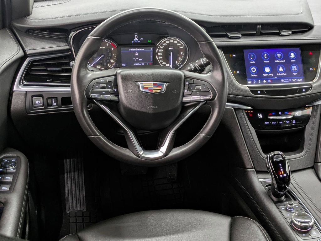 Used 2023 Cadillac XT6 Luxury image 4
