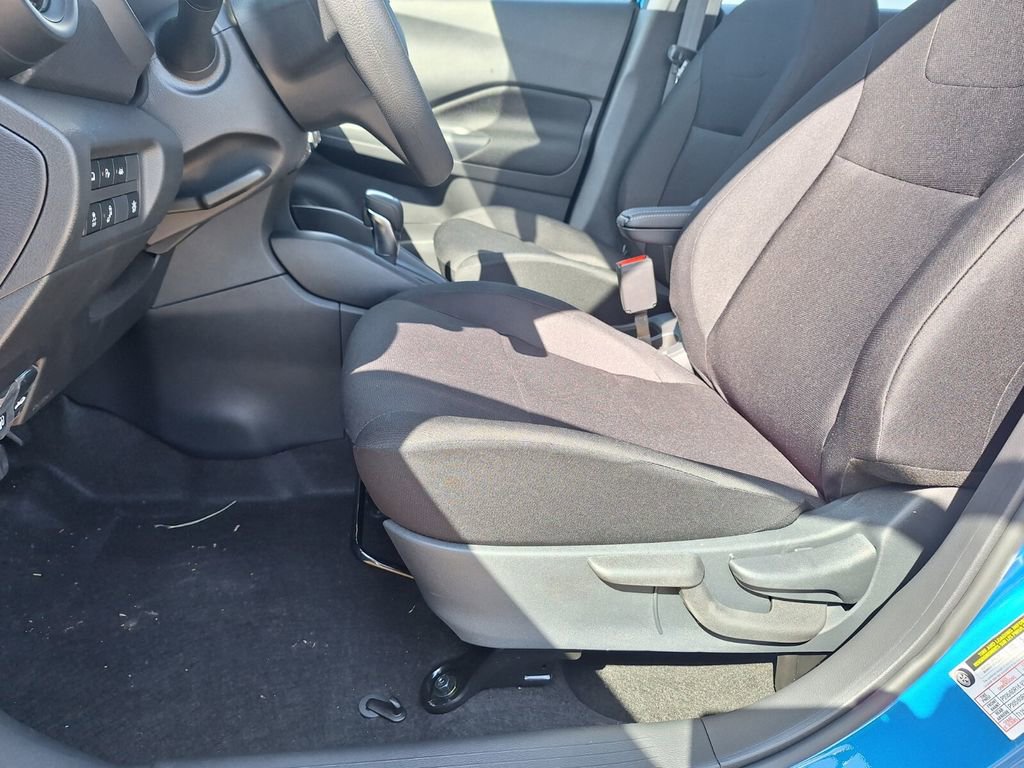 New 2025 Nissan Kicks Play S image 10