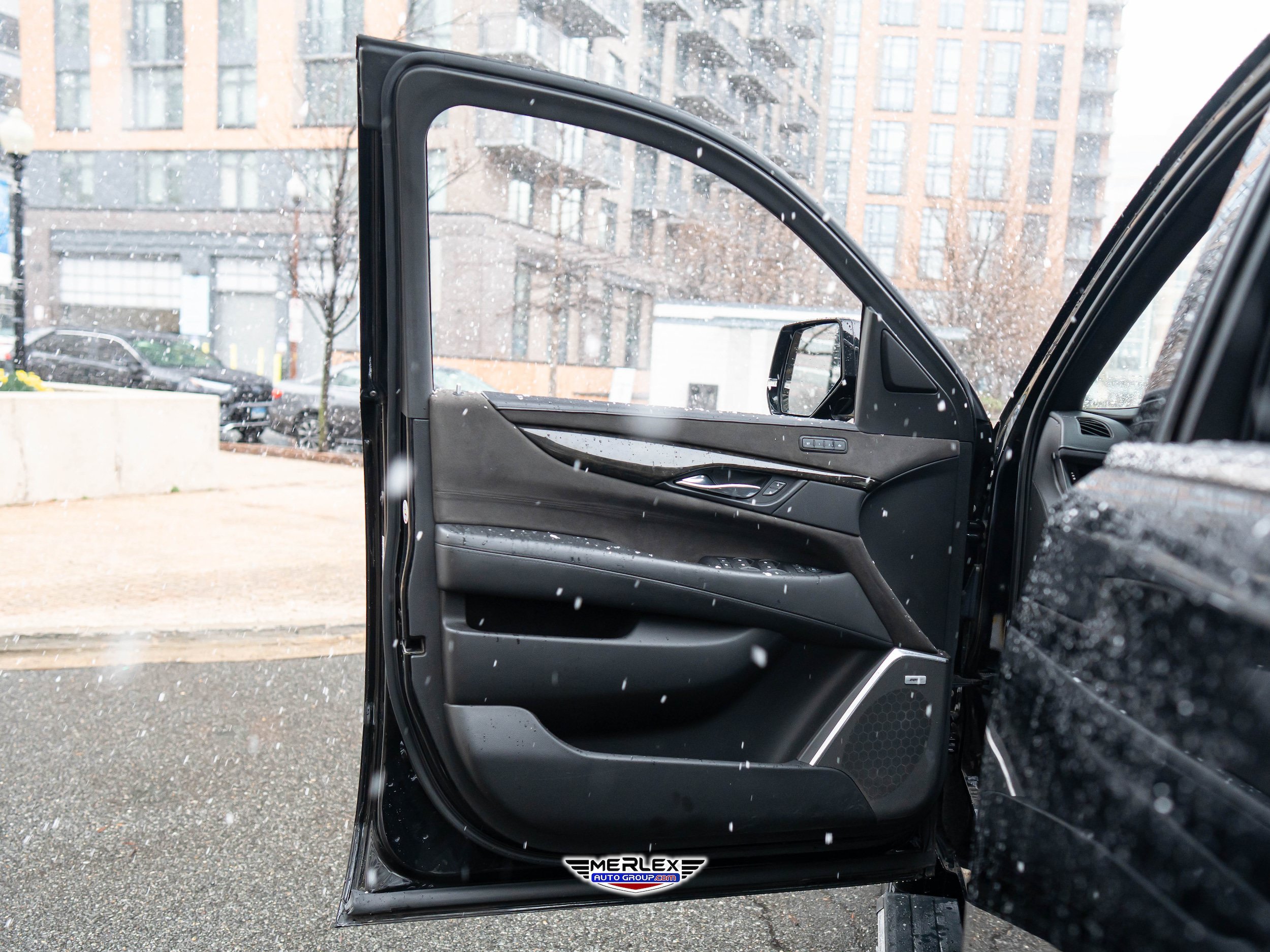 Used 2019 Cadillac Escalade ESV Platinum AWD/4WD image 45