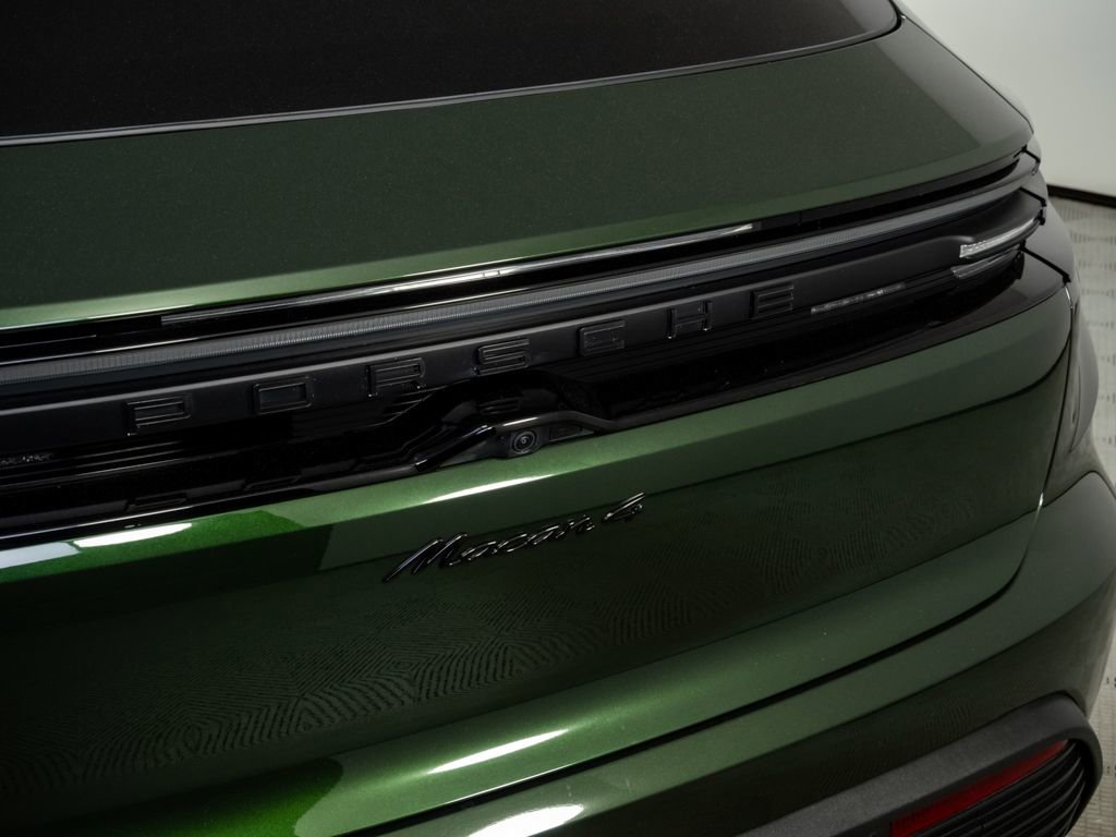 Certified 2024 Porsche Macan 4 Electric AWD/4WD image 37
