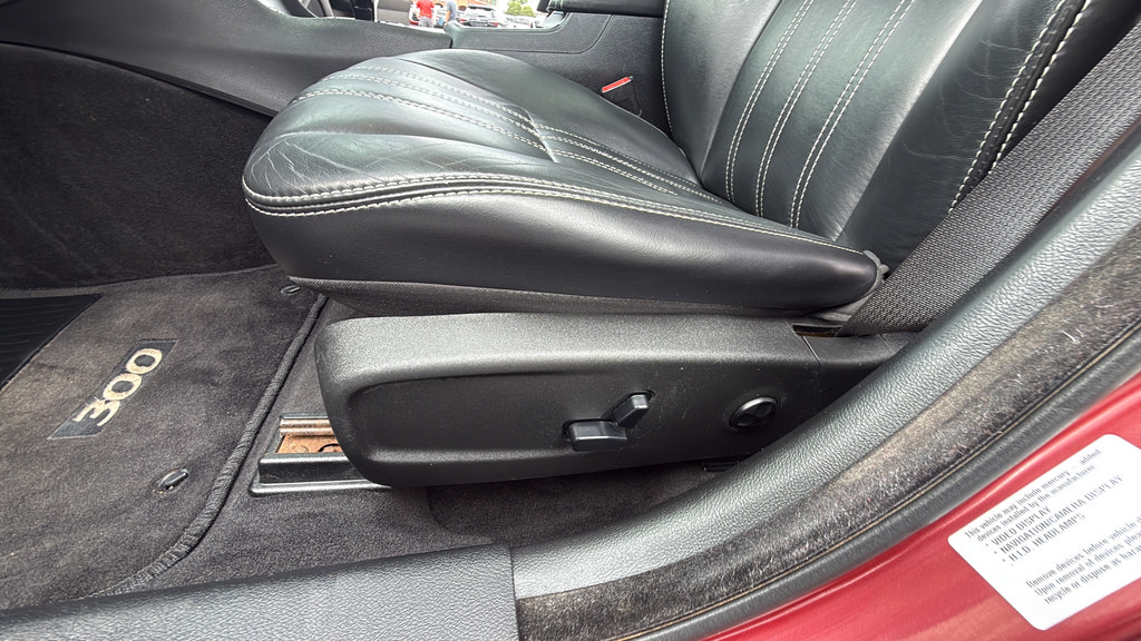Used 2014 Chrysler 300 S AWD/4WD image 22