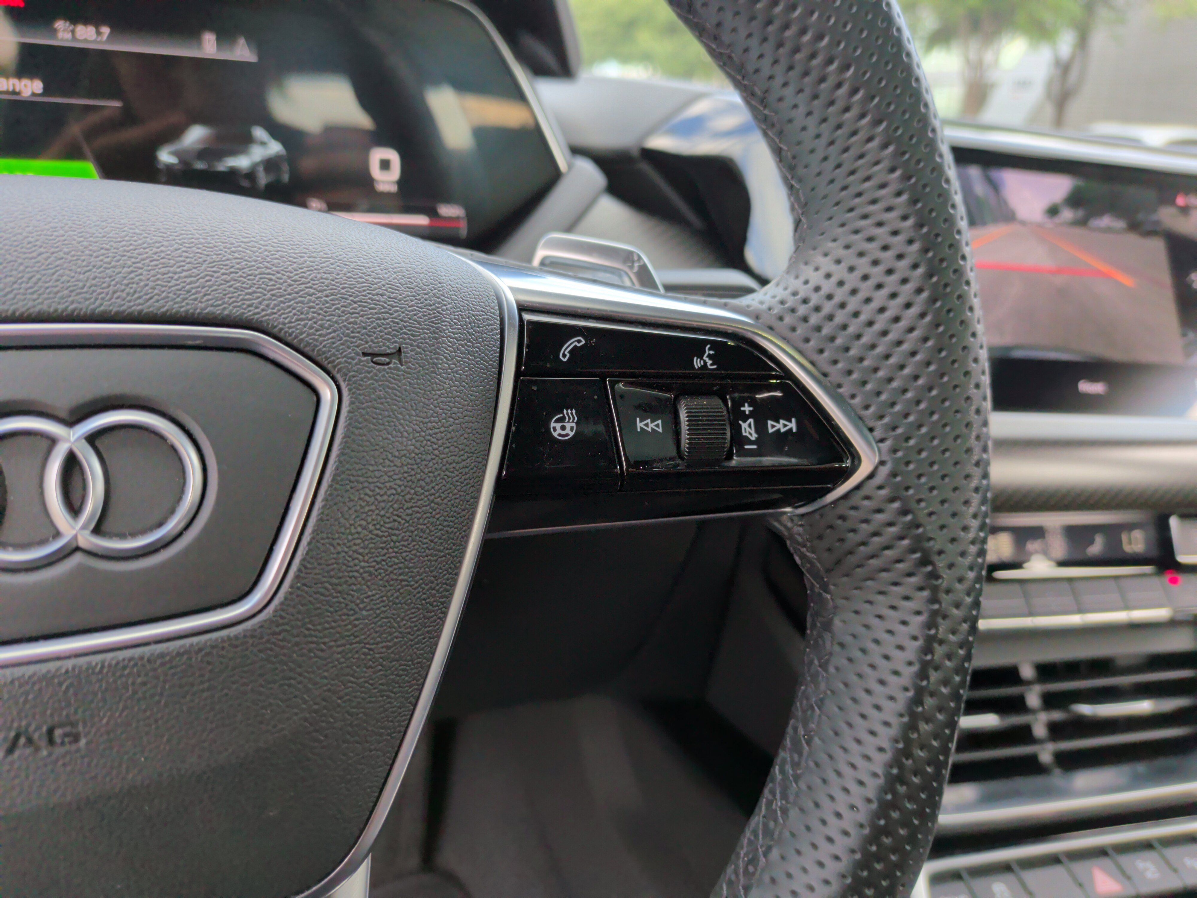 Certified 2022 Audi e-tron GT Prestige w/ Prestige Package AWD/4WD image 22