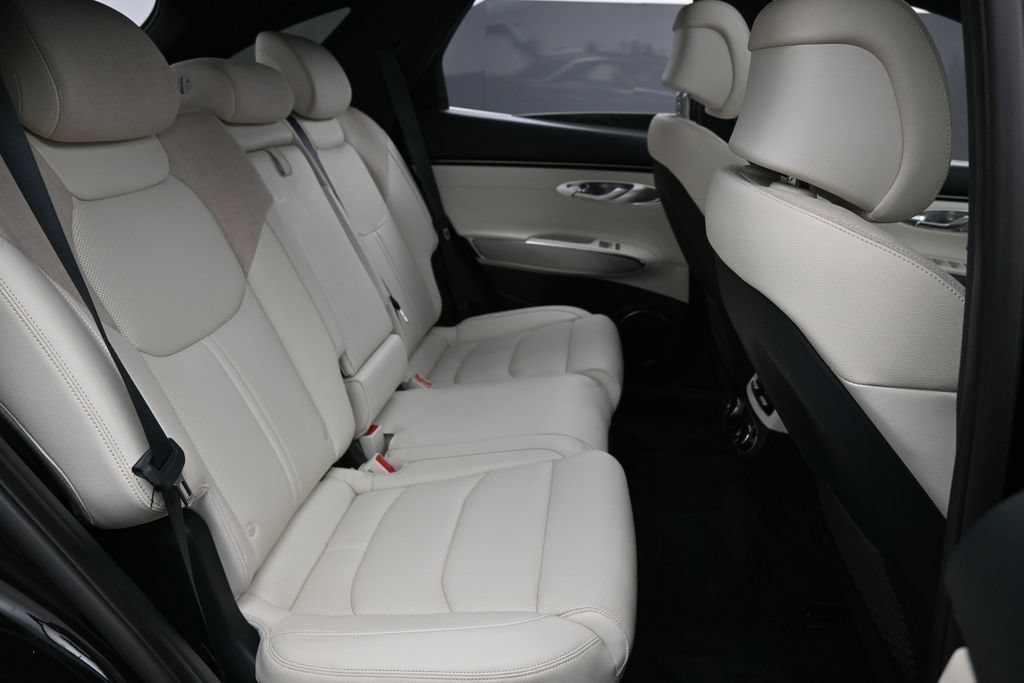 Used 2024 Genesis Electrified GV70 AWD/4WD image 32
